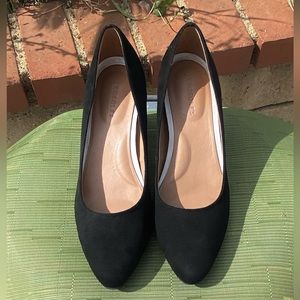 Aerosoles Bette Black Block Mid Heel Almond Toe Pumps Size 8